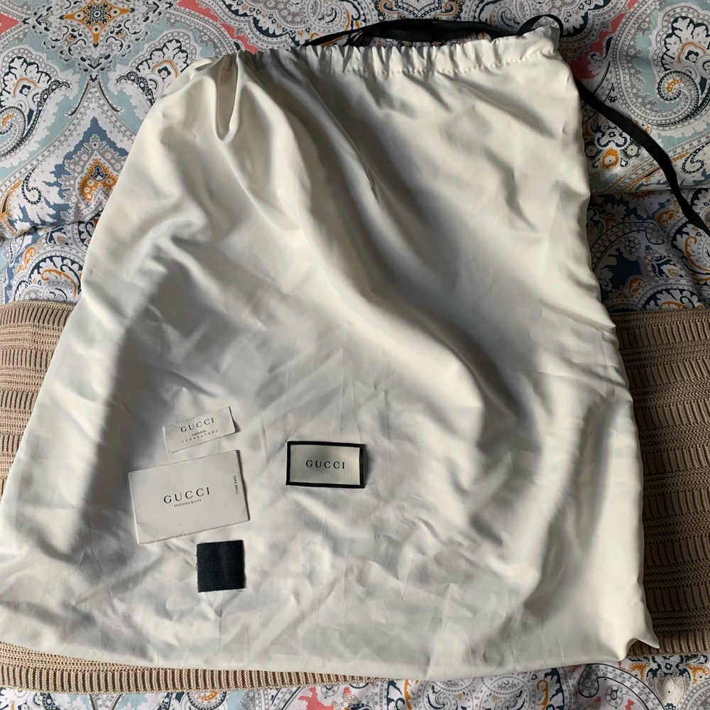 Gucci black leather Rajah tiger top handle tote overnight bag weekender - Picture 16 of 16